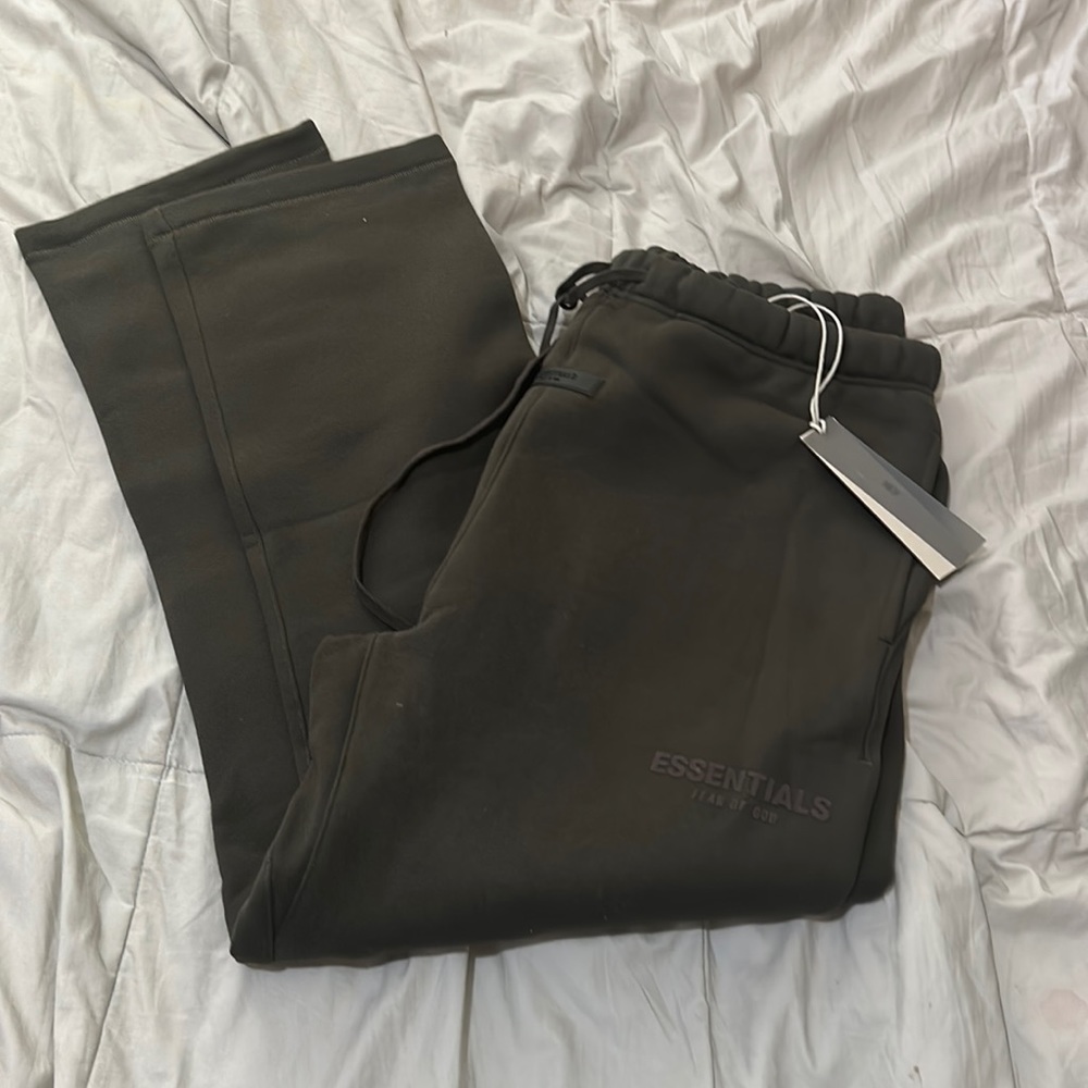 Men’s Fear of God relaxed fit sweats